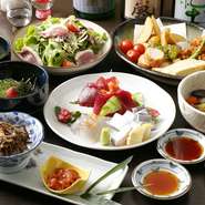 ※表示価格は税抜価格です。
※2名様より承ります。
※お席料として別途お一人様500円（税別）を頂戴しております。