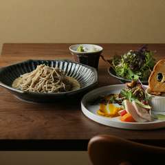 京都人がつくる長野の美味しい旬菜がズラリ
