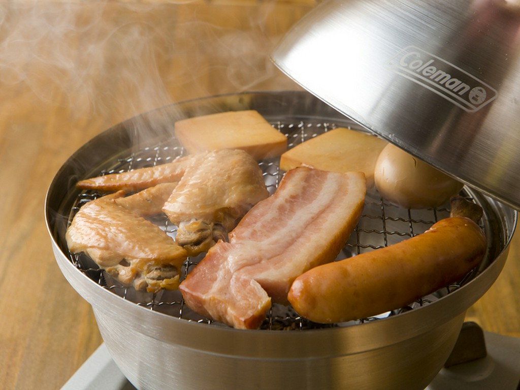 燻製体験でバーベキュー気分も味わえる『スモークセット』