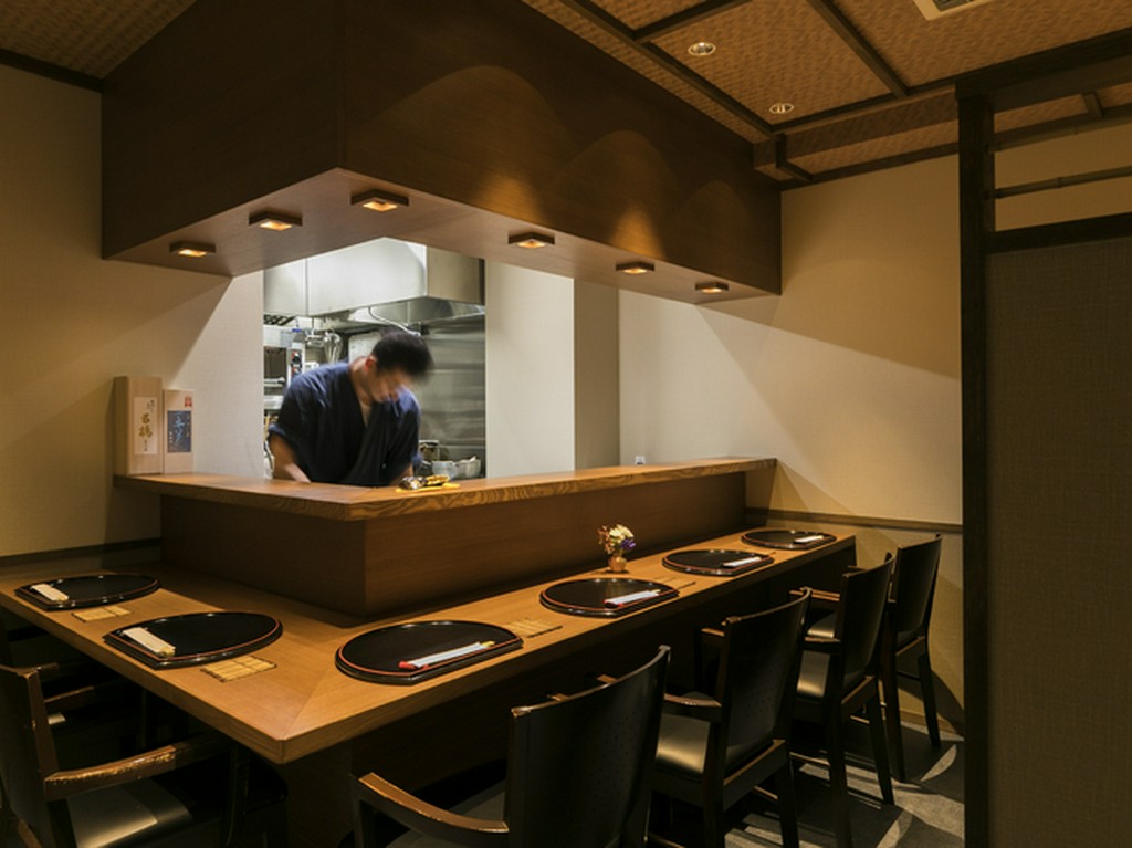 心穏やかに過ごせる空間で楽しむ、大人の時間