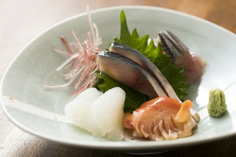 おススメの鍋コースです。鍋は、お一人様一台ずつお出し致します。