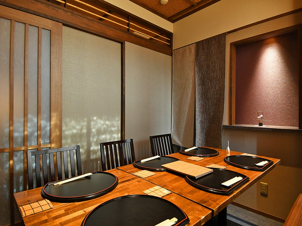 落ちついた雰囲気に包まれる、銀座に佇む大人の隠れ家