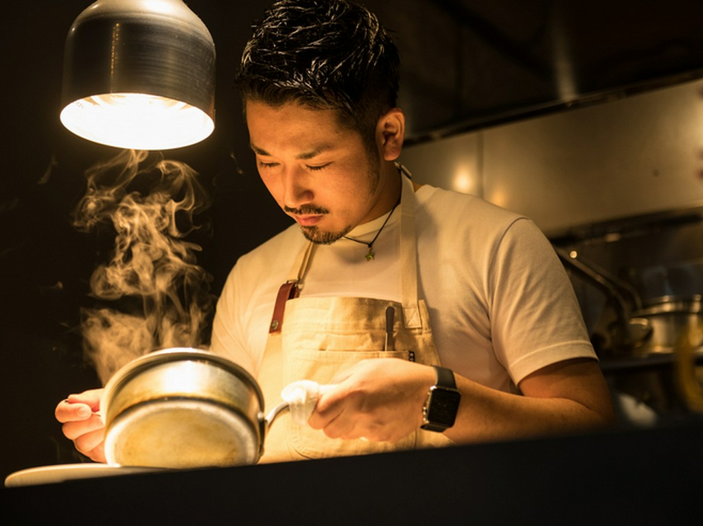 料理をより美味しく味わってもらうためのオープンキッチン