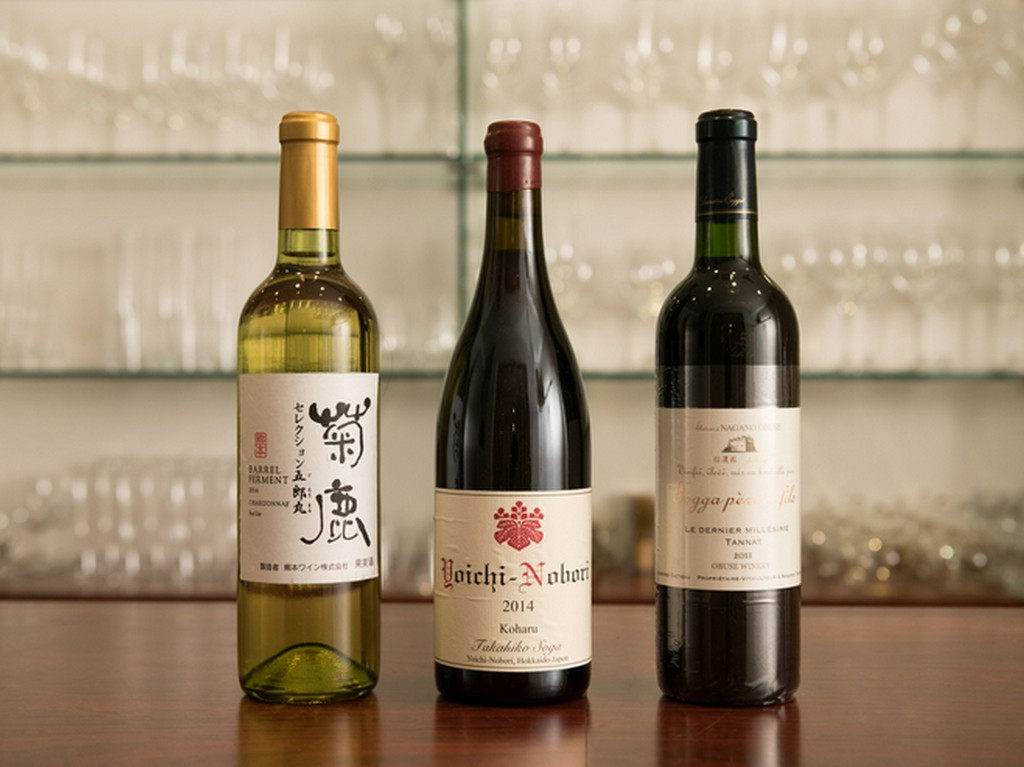 ワイナリーを訪れ、国産ワインだけをセレクト
