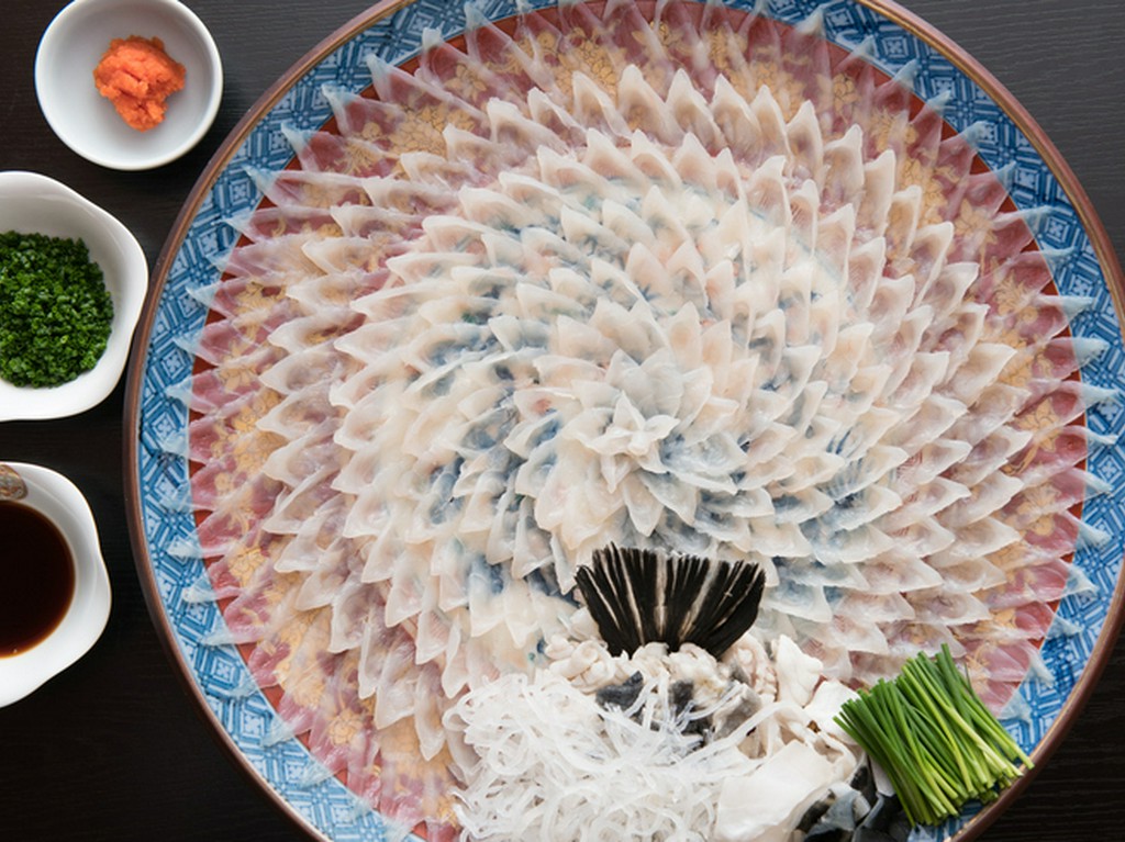 水分を抜き、旨みを凝縮させる、本場下関のフグ