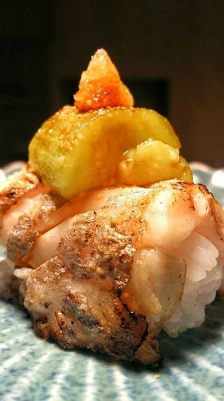 焼きトロ太刀魚 上に焼きナス 