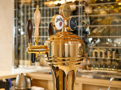 ビールやハイボールなど、ドリンクも充実