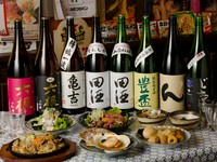 青森の地酒を中心に、季節のものから限定品まで様々なお飲み物をご用意しています。その時期おすすめのものなど、ご来店の際には是非お試しくださいませ。詳細はお気軽にスタッフまでお尋ねください。
