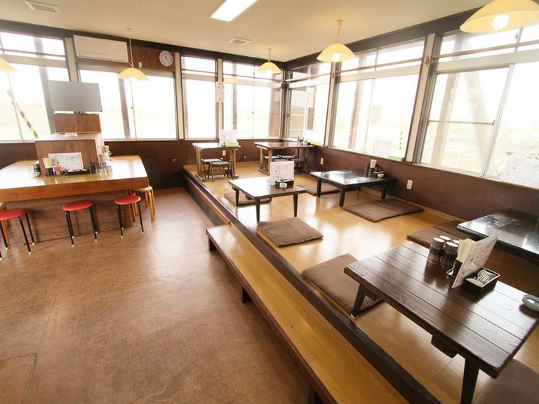 小さなお子様連れに嬉しい座敷席。親しいママ友とのランチ会に