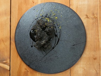 薩摩赤鶏の黒唐揚げ