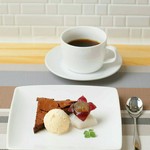 *お持ち帰り出来ます(アイスは除きます)/ 380円