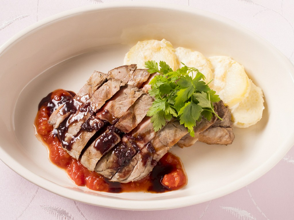 『メイン』は、実物を見て惹かれた食材を一番ふさわしいレシピで