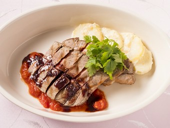 『メイン』は、実物を見て惹かれた食材を一番ふさわしいレシピで