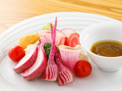 四季の食材をふんだんに使った料理は女性に人気