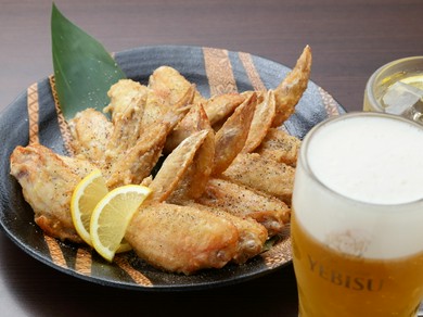 宴のスタートはやっぱりコレ。冷えたビールで乾杯