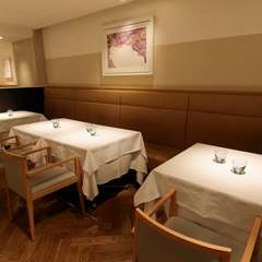 500本を用意するフランスワイン、料理とのペアリングの提案も