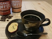 豊かな香りを楽しめる、焙煎したての「コーヒー」