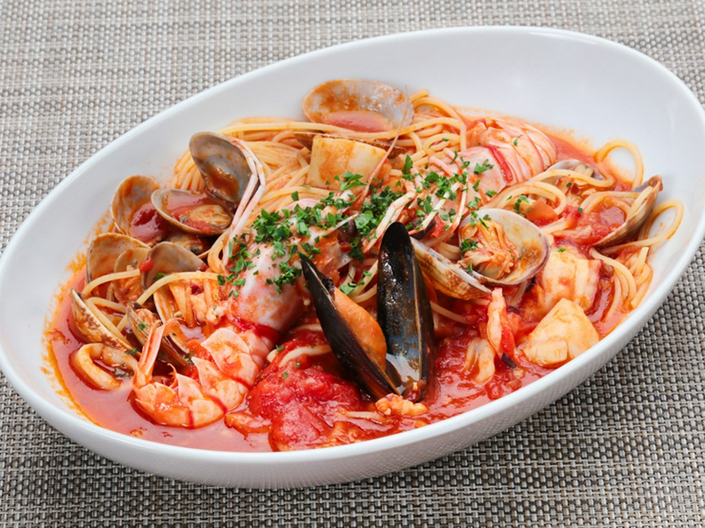 魚介の旨みが凝縮したトマトソースが絶品。一番人気の『ペスカトーレ・ロッソ』