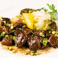 和風ガーリックソース（彩り野菜添え）