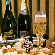 カペッタ　バリーナ　ブリュットスプマンテ（辛口）　（イタリア） 750ml