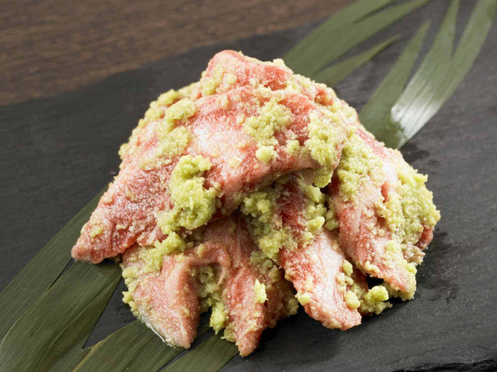 火を通した脂とわさびのハーモニー『カルビのわさび焼き』