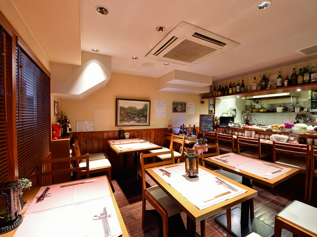 ランチは少人数での貸切も可能。忘・新年会に最適なコース