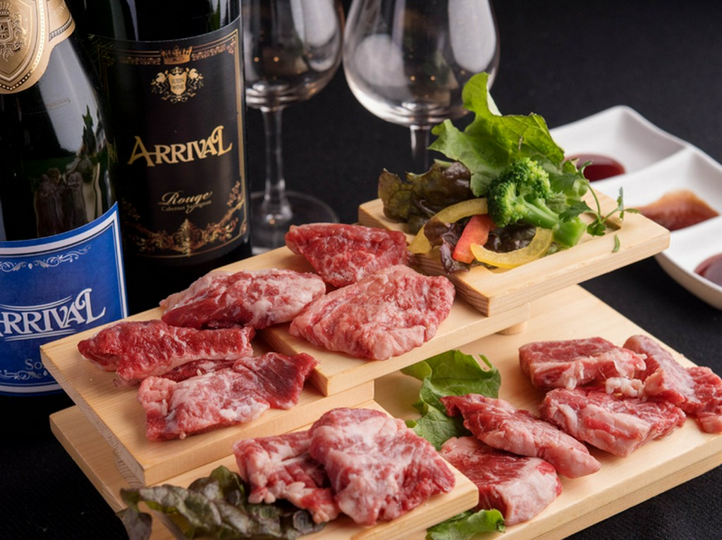 50種類から好きなドリンクをチョイス。本格カクテルもおすすめ