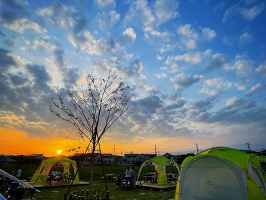 ミートラバーなグルメ女子に人気。オープンエアでおしゃれBBQ
