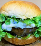 大人にも子どもにも大人気！特製てりやきソースとマヨソースの相性バツグン！