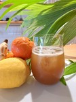 スパイスに爽やか国産有機生姜、国産有機柑橘や林檎、有機糖みつですっきり
※香料・カラメル色素・酸味料不使用、無添加。
有機砂糖と有機糖蜜、有機生姜、有機林檎果汁、有機だいだい果汁、有機レモン果汁、香辛料