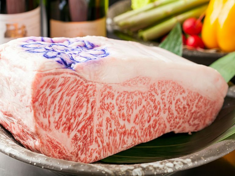 至極の“霜降り肉”、そのまろやかな味わいを満喫できる