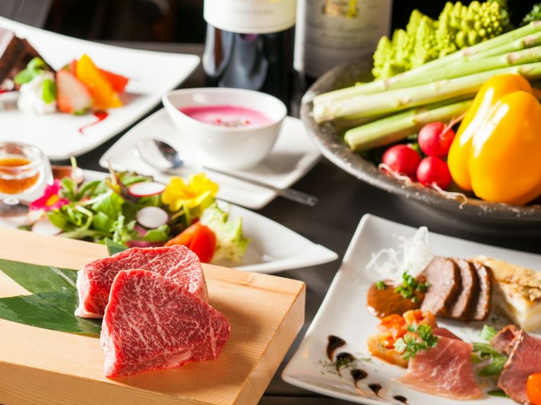「石垣牛」を使用した、大満足のコースメニュー『特選石垣牛フィレコース』