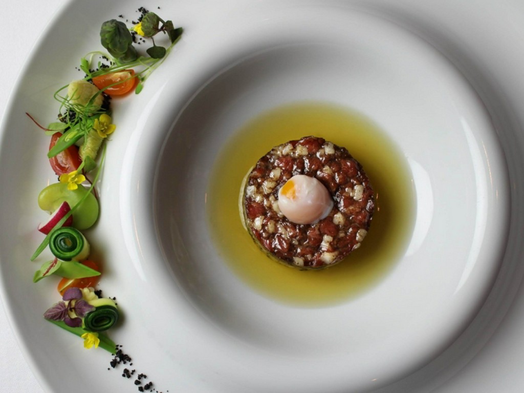 熊本県産　馬肉のタルタル仕立て