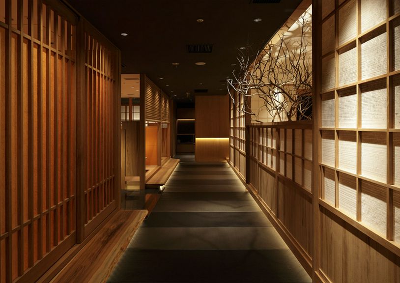 様々なタイプの個室で。接待のご利用にも