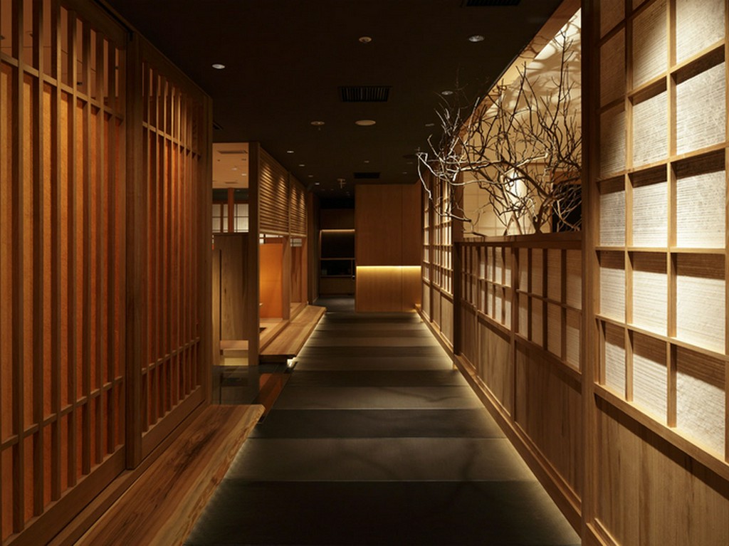 様々なタイプの個室で。接待のご利用にも