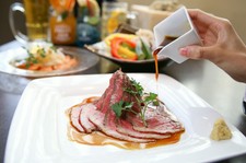席のみのご予約になります。料理等は当日お店にてお選びください。