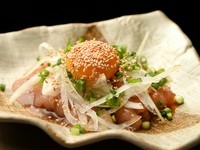 鮮度抜群のささみ、元気野菜＆卵が絶妙にマッチ『鶏ユッケ』