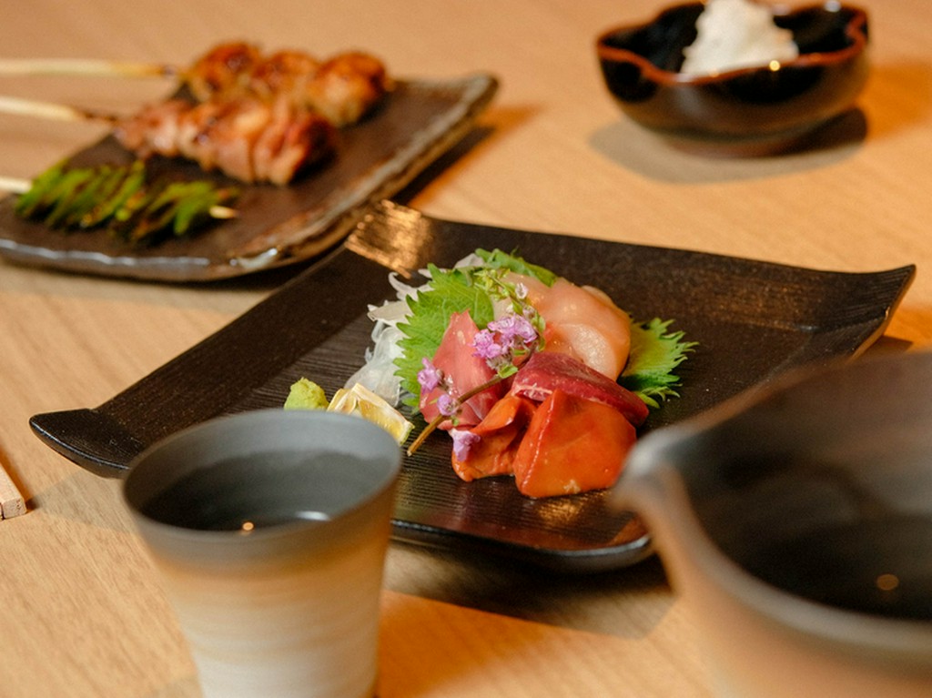 新鮮な「淡海地鶏」は格別の味わい