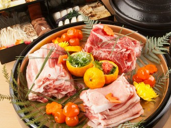 弾力のある越後もち豚のしゃぶしゃぶ