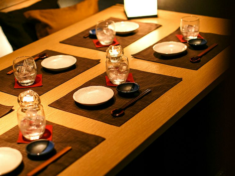 シーンに合わせて大小様々な個室席をご用意しています！