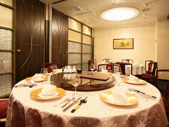 幅広いシーンや人数に対応できる、駅近くの中国料理店