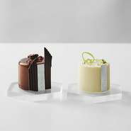 「ディニテ」と「シロンス」は、開店当初から受け継がれてきた、チョコレートと土佐ベルガモットをテーマにした２品です。​
“UN GRAINらしさ”を大切にしつつ、試行錯誤を重ね、1年の歳月をかけて完成させました。