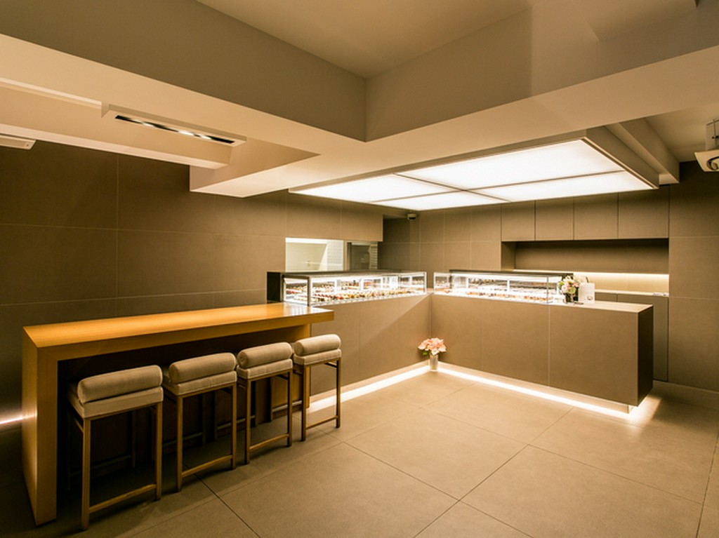 グレーを基調としたシックな内装