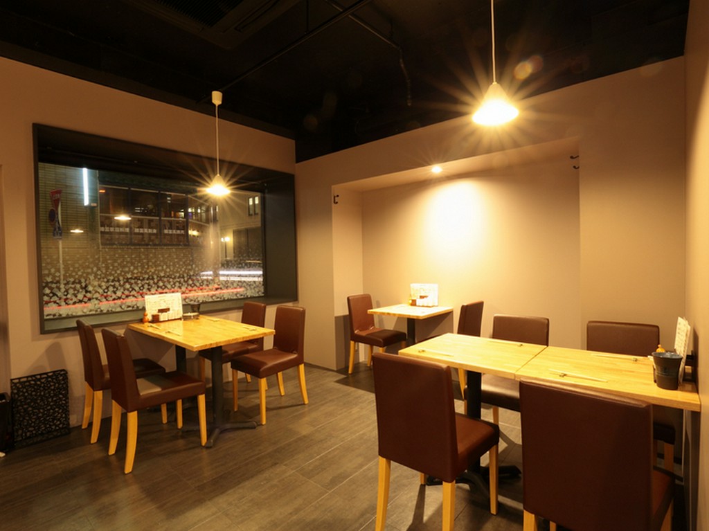 酒や食事を楽しむ洒落た空間は接待やデートにおすすめ