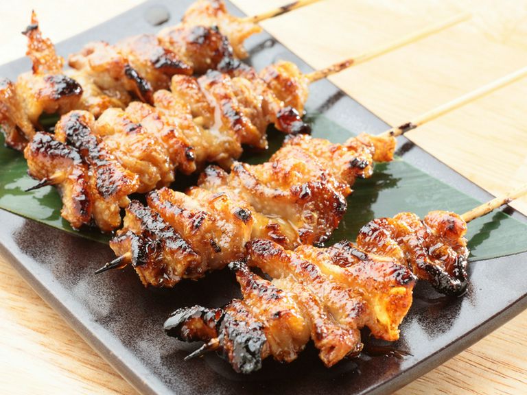 ひと串ひと串、匠の技で丁寧に串打ちされた『焼鳥』はどれも秀逸