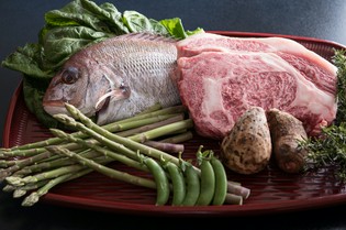 肉も魚も、野菜だって一級品。香川の食材も積極的に使用