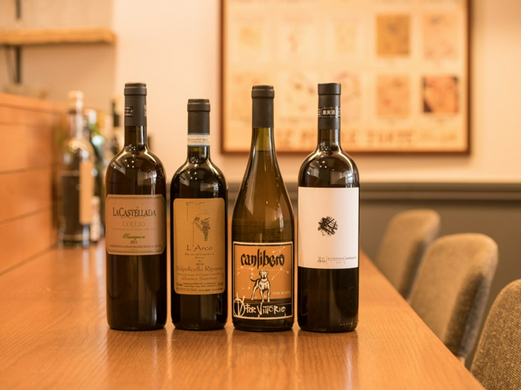 優しい美味に寄り添う、多様な味わいのワインをリストアップ