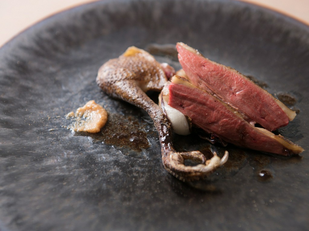 冬を実感する取り合わせで、独自の創意も感じられる『鳩とタルティーボ』