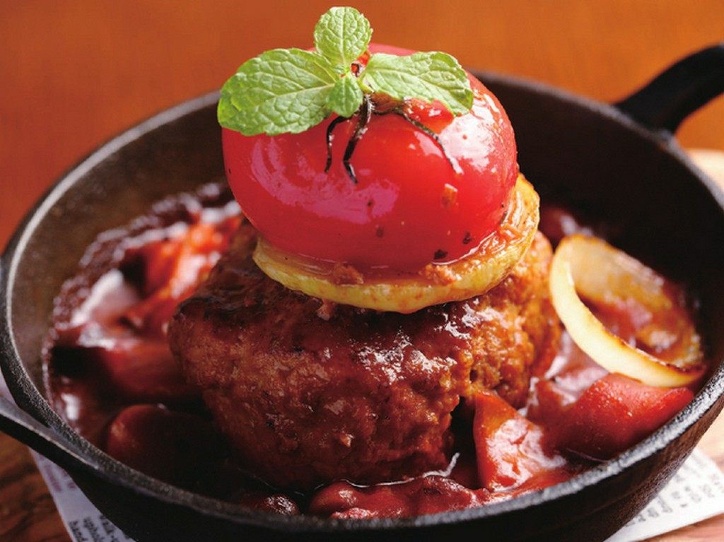溢れだす肉汁のジューシー感が絶品『糸島産豚100％の煮込みハンバーグ』