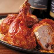 当店の代名詞である大山鶏を贅沢に今流行りのチーズタッカルビにしました！
ワインにも合う逸品に仕上がってます!